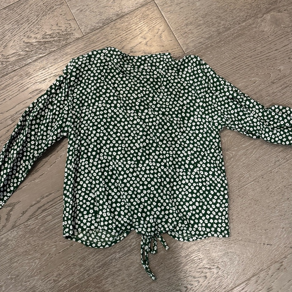 Green With Jean Top - Picture 4 of 4